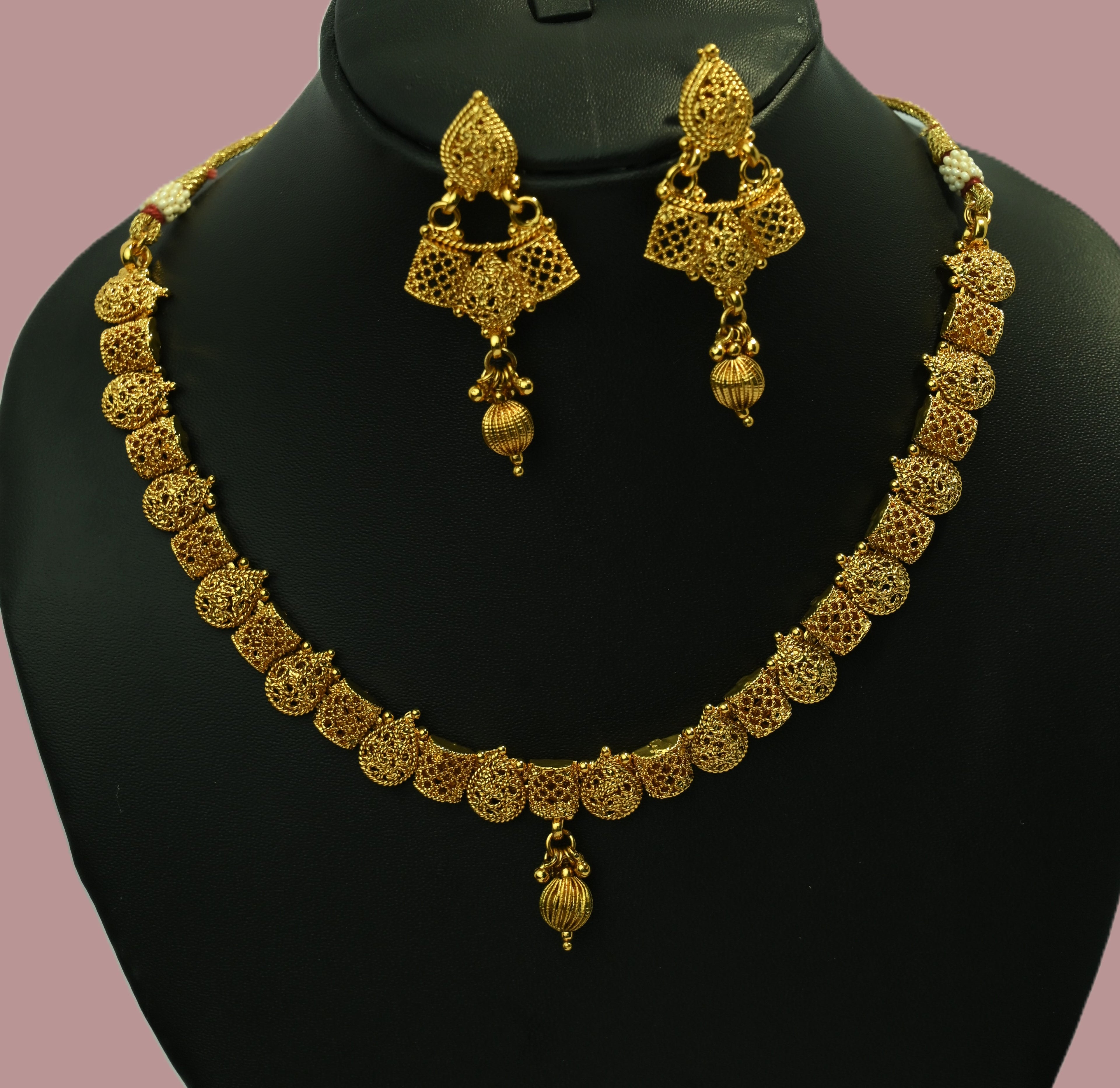 Ethinic Gold-Plated Heritage Jewelry Set for Women - Antique Finish