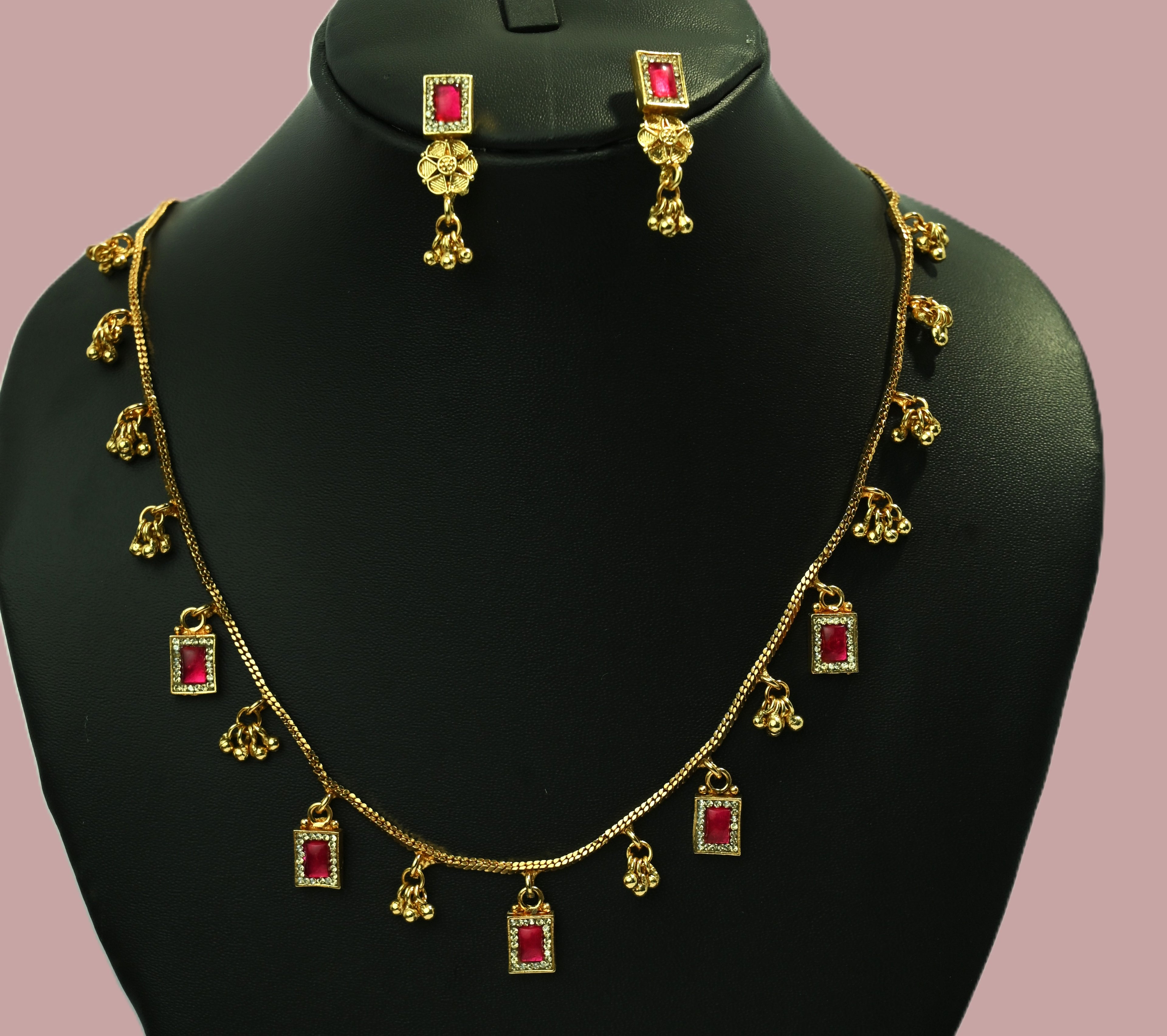 Ethinic Gold-Plated Vintage Pink Stone Accent Jewelry Set for Women - Antique Finish