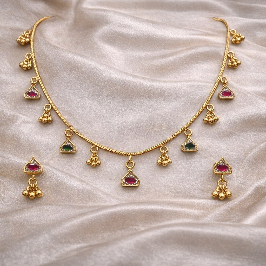 Ethinic Gold-Plated Zircon Pendant Jewelry Set with Red and Green Glass Stone Embellishments for Women - Antique Finish