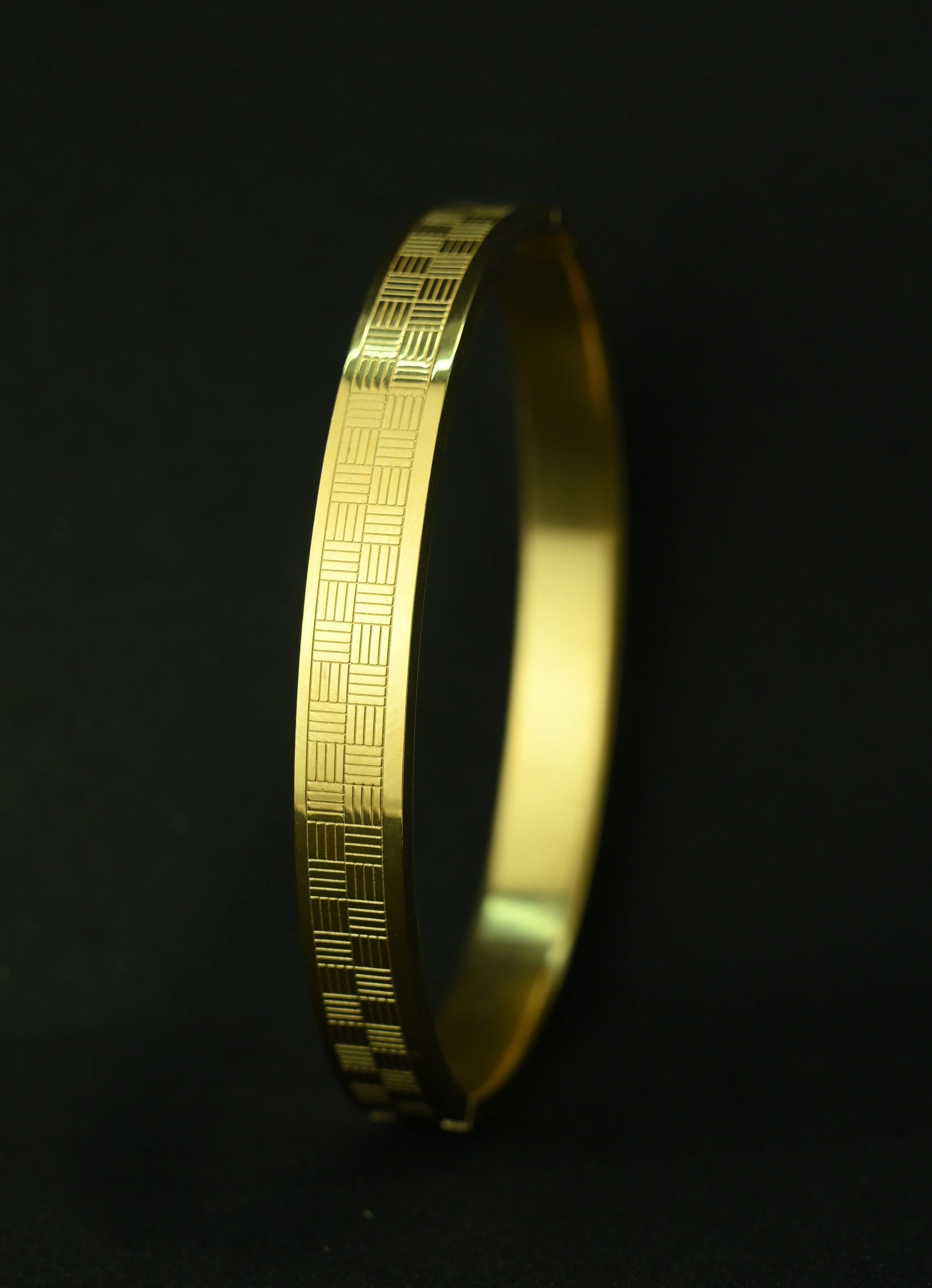 Gold Tone Signature Zigzag Style Cuff Bangle Bracelet for Men- Glossy Finish (7 Inch)