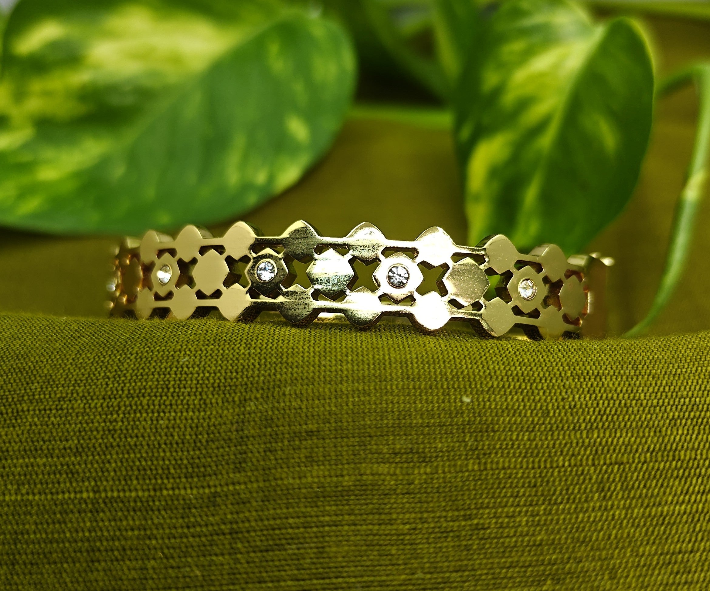 Gold-Plated Honeycomb Design Openable Bracelet with Small AD Stones for Women - Glossy Finish / Openable Medium
