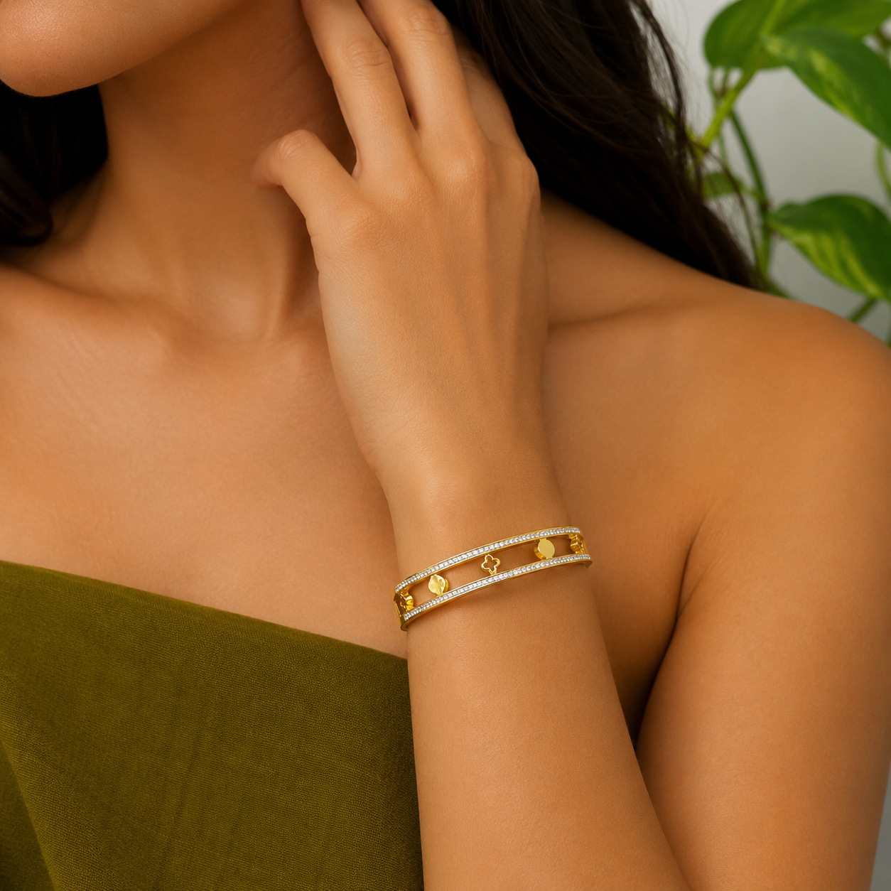 Gold-Plated Clover Motif Stone-Studded Cuff Bracelet for Women - Glossy Finish / Openable Medium
