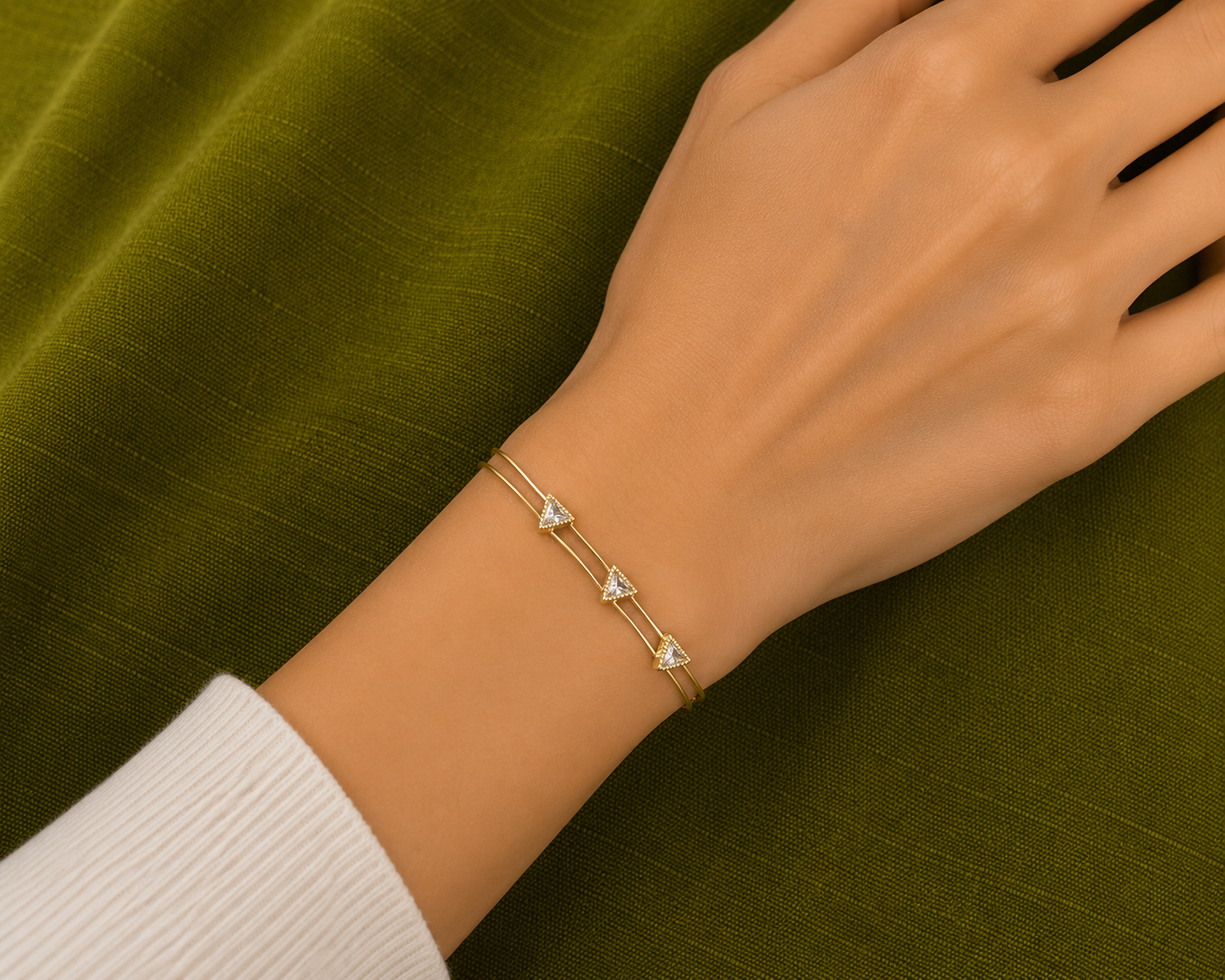 Gold-Plated Triple Triangle Double-Layer AD Bracelet for Women - Glossy Finish
