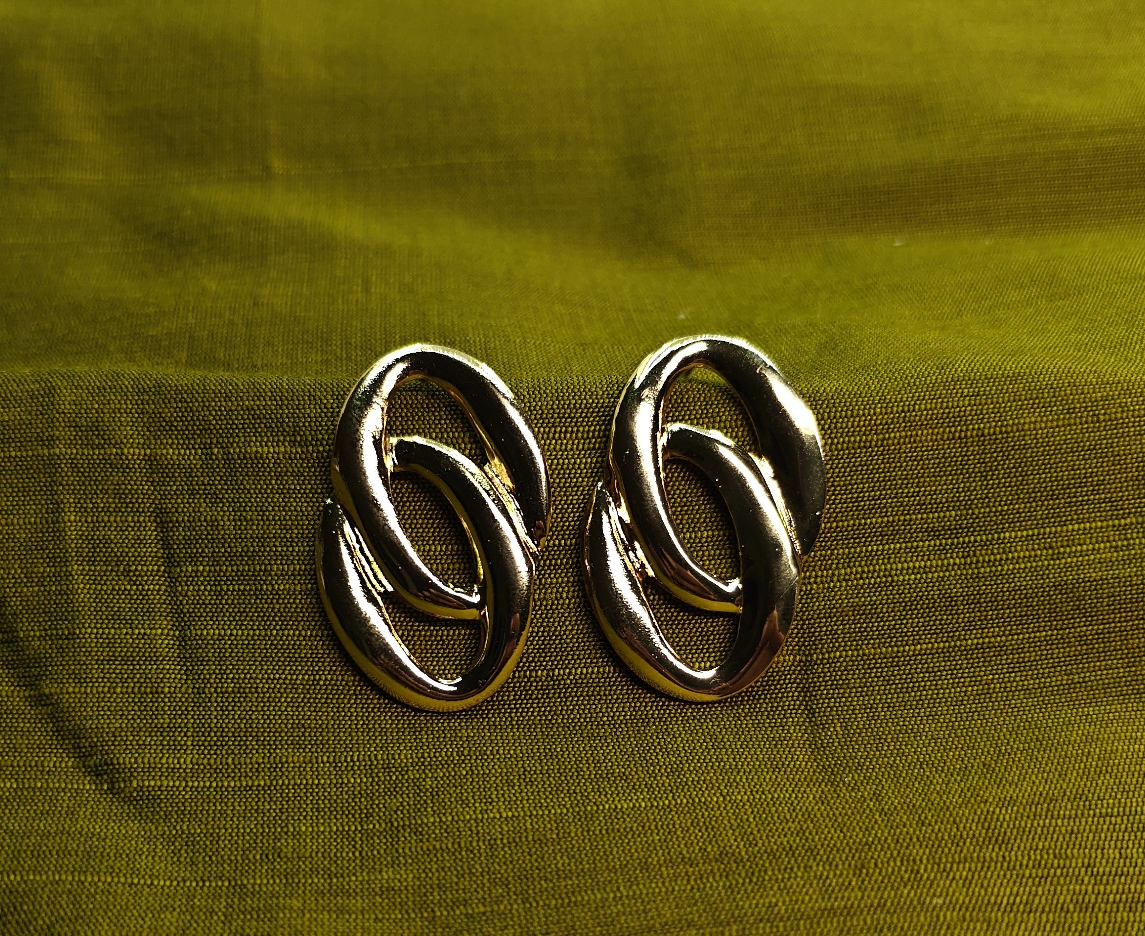 Gold-Plated Interlinked Oval Stud Earrings for Women - Glossy Finish
