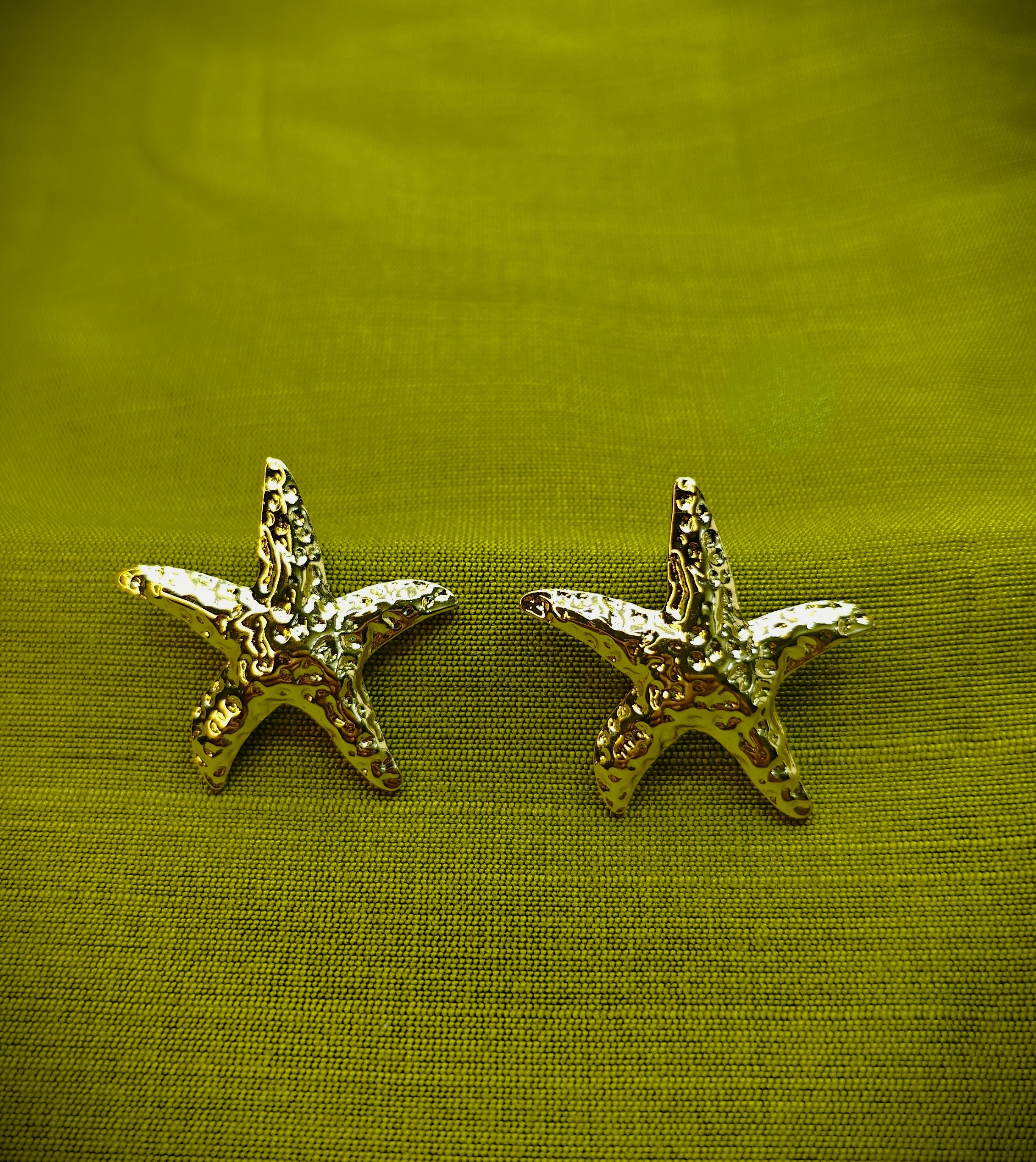 Gold-Plated Textured Starfish Stud Earrings for Women - Glossy Finish