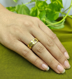 Gold-Plated Heartbeat Heart Cutout Gold Ring - Glossy Finish - Unisex - 18 Size