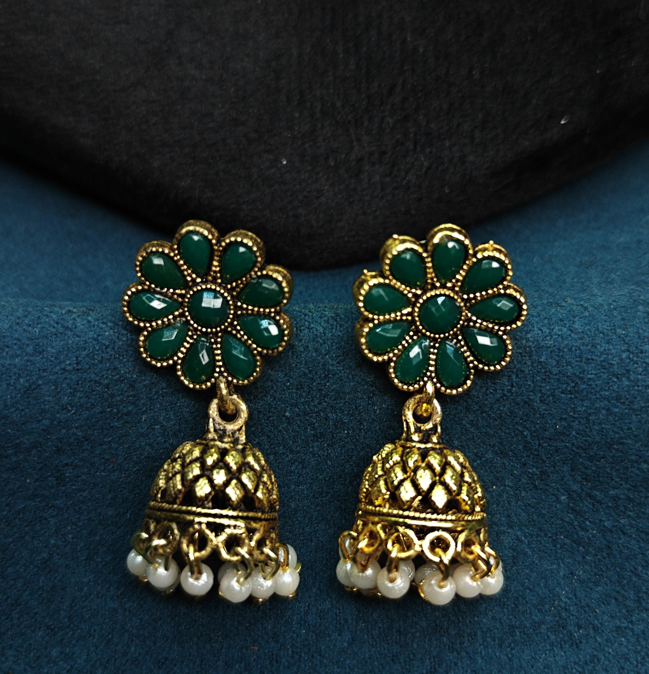 Antique Gold Emerald Green Leaf Necklace Set for Women - Matte Finish