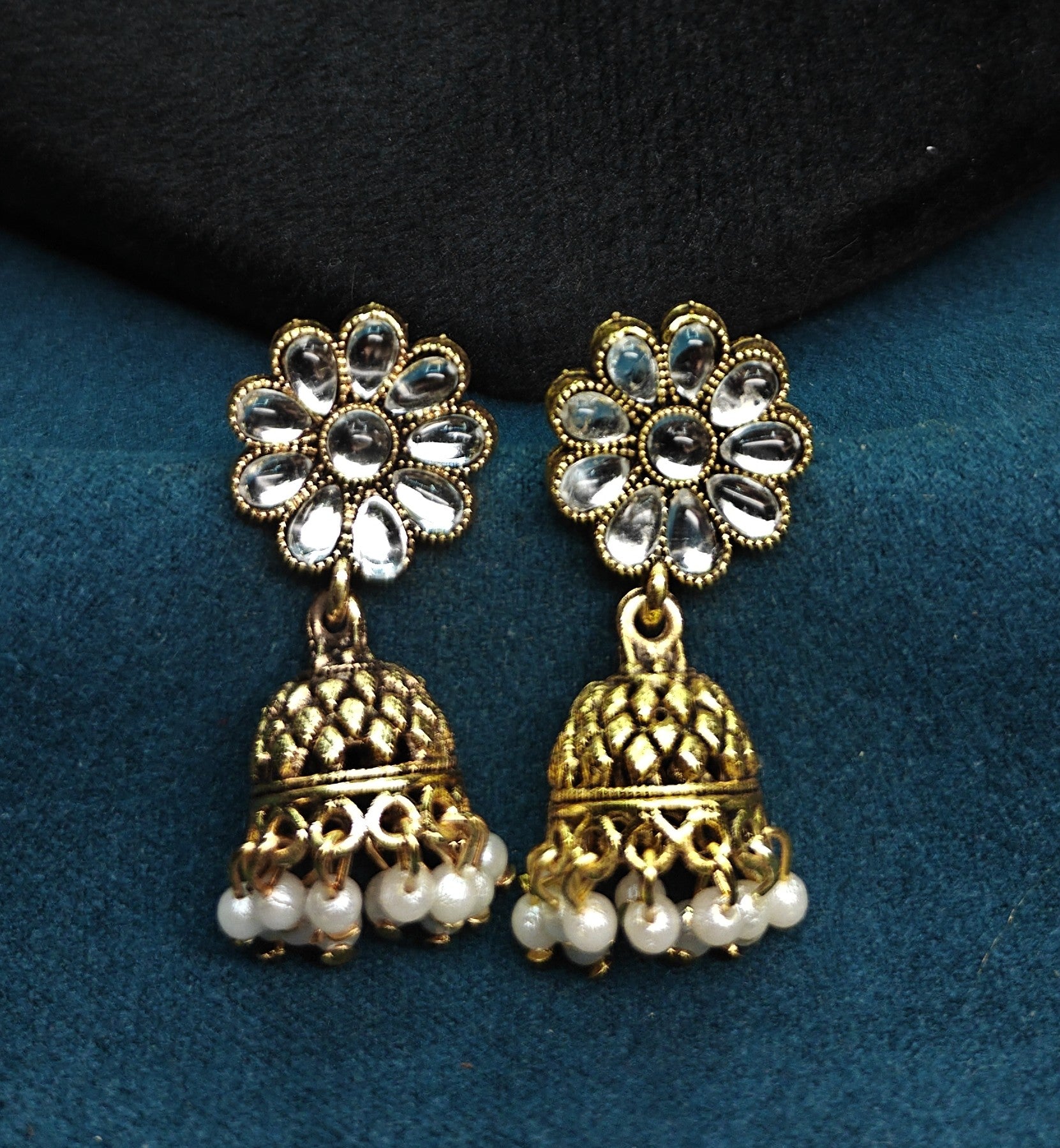 Antique Gold White Kundan Leaf Necklace Set for Women - Matte Finish