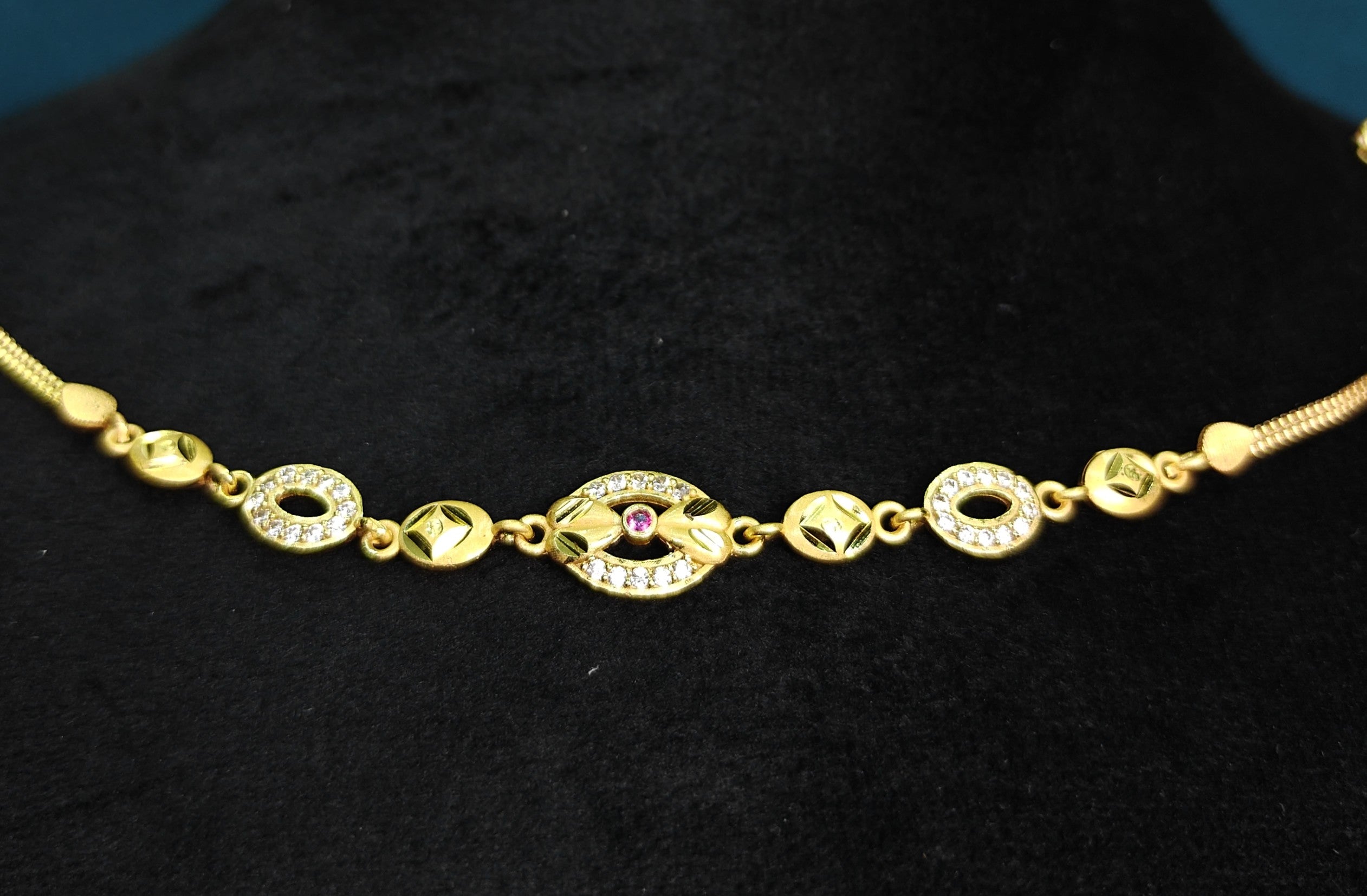 Gold-Tone Premium Oval Design Chain Bracelet for Women - Glossy Finish