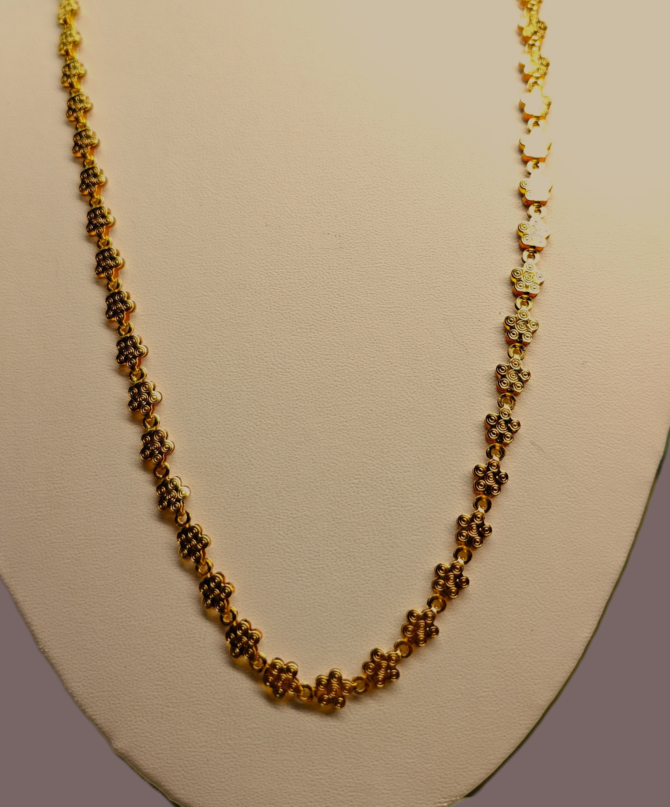 Gold-Tone Flower Linked Chain for Women - Glossy Finish (21.5 Inches)