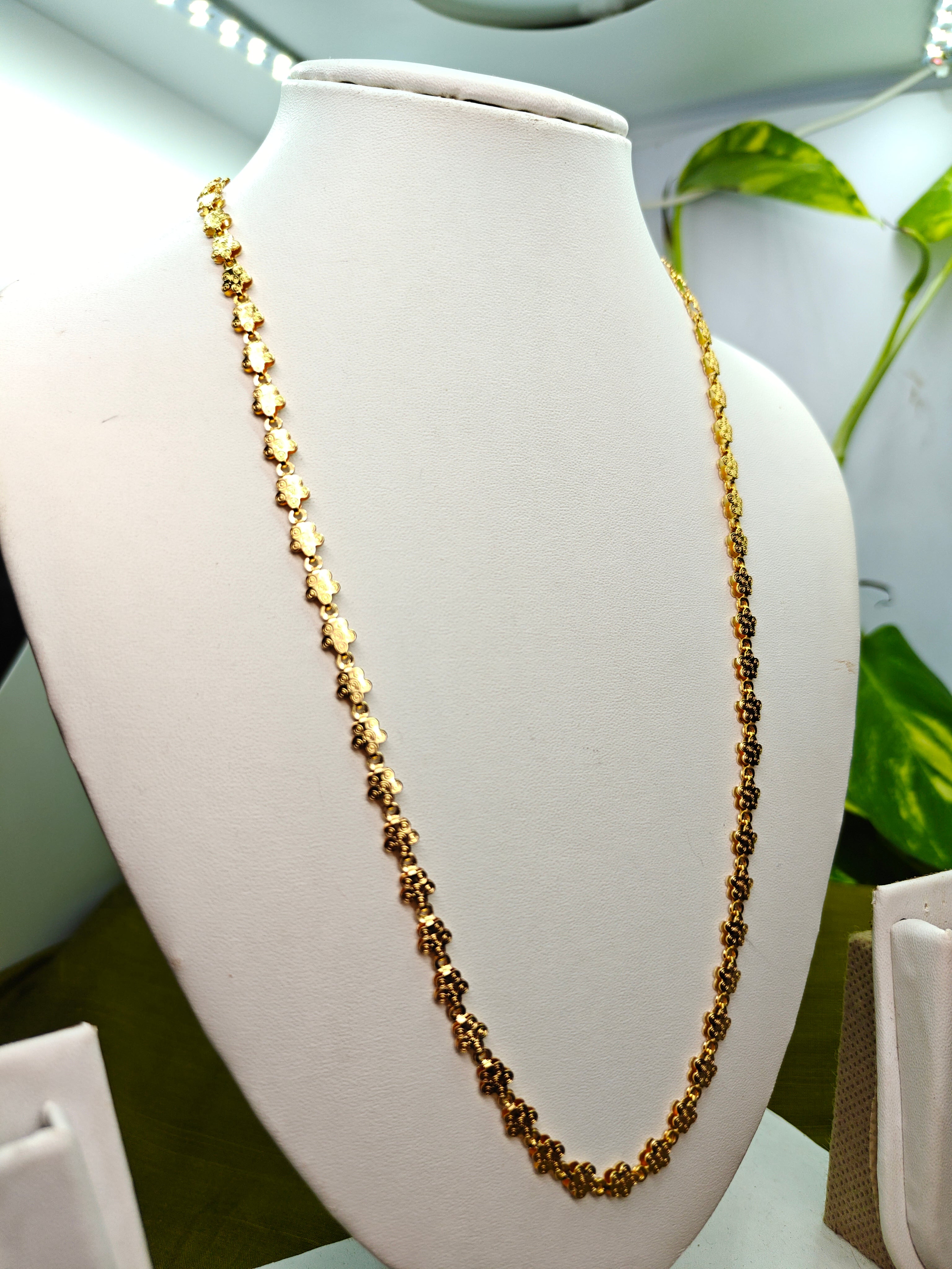 Gold-Tone Flower Linked Chain for Women - Glossy Finish (21.5 Inches)