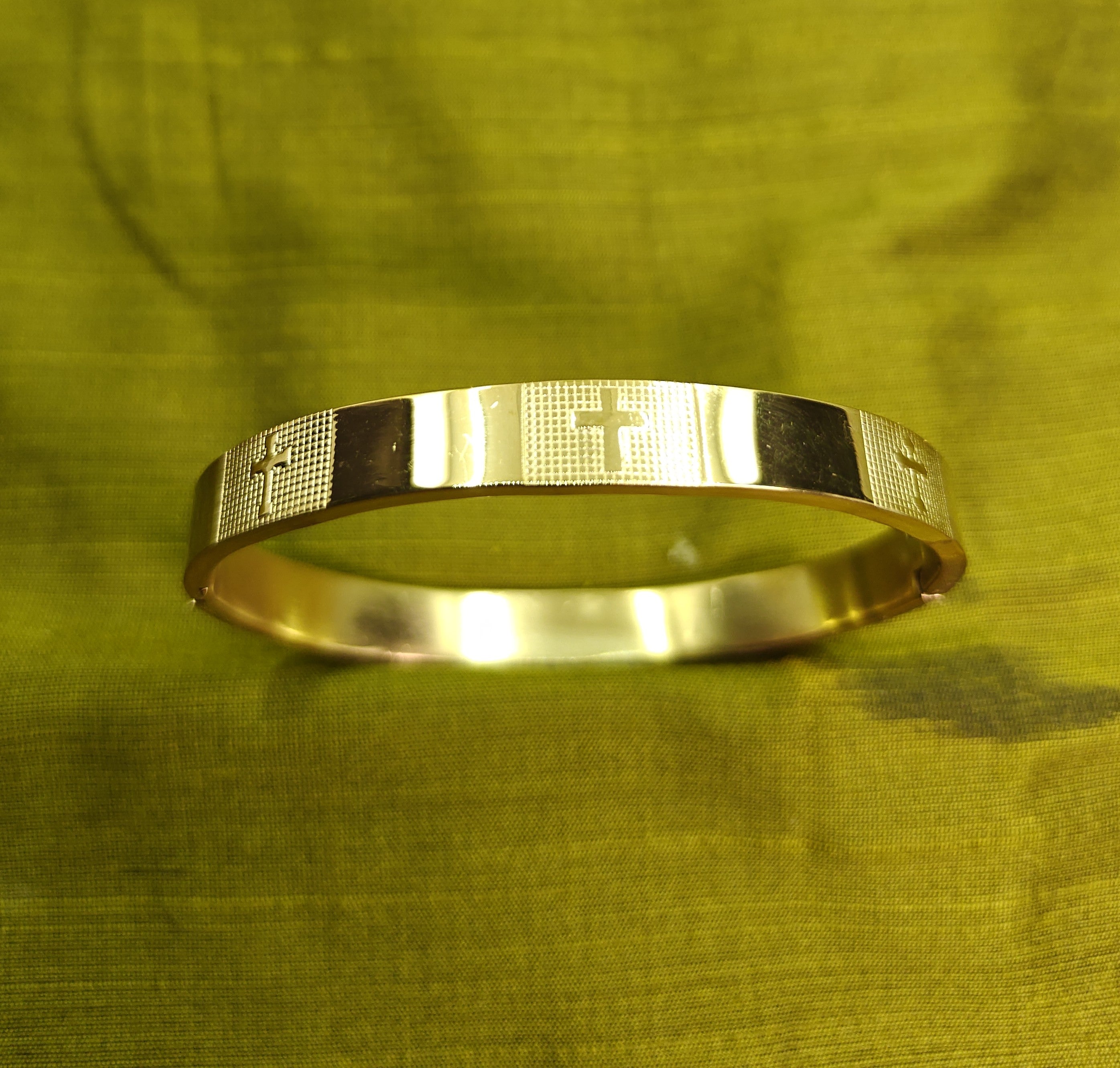 Gold-Tone Classic Cross Motif Hinged Bangle for Men- Glossy Finish