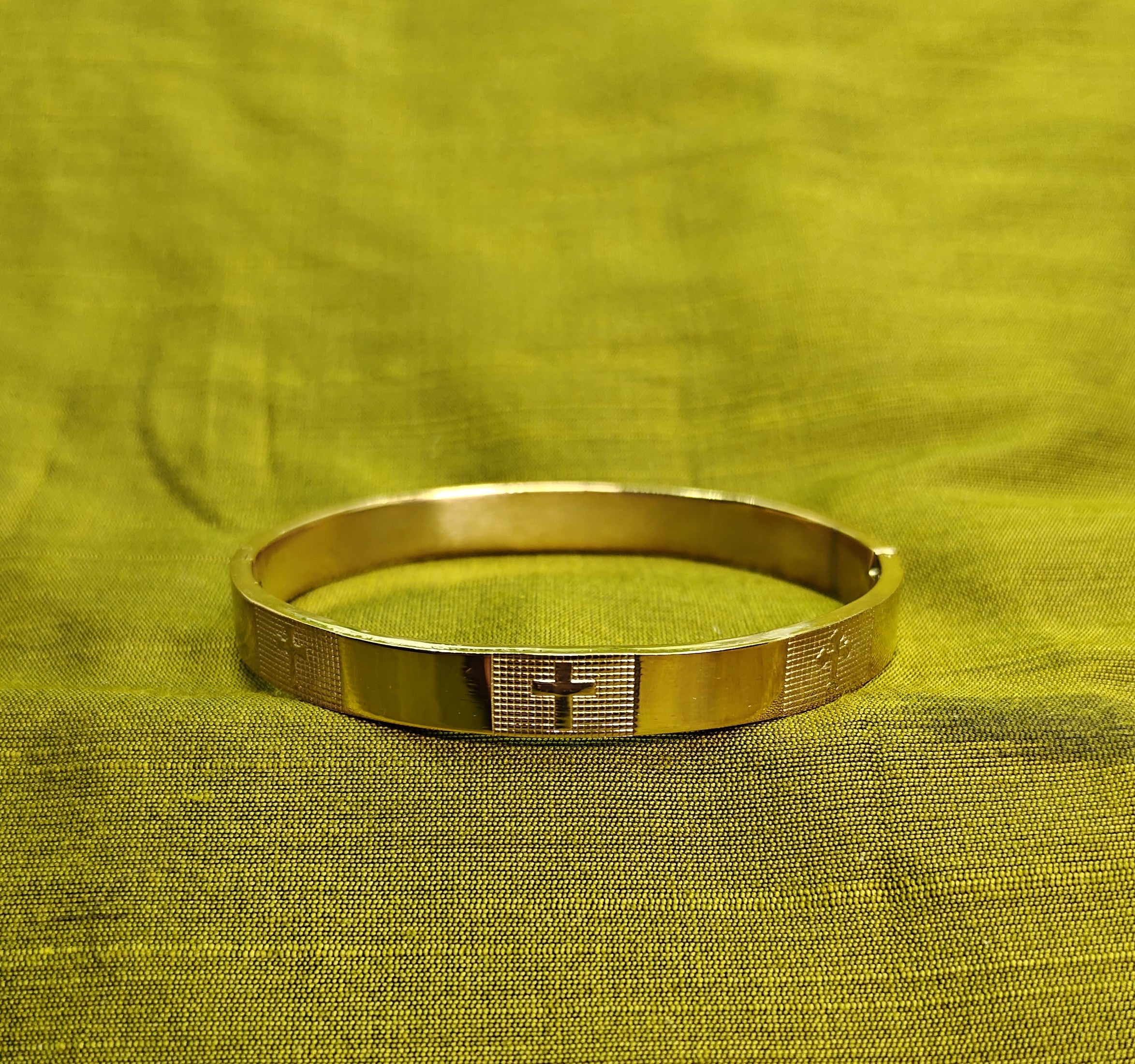 Gold-Tone Classic Cross Motif Hinged Bangle for Men- Glossy Finish
