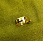 Gold-Tone Premuim Beveled Edge Band Ring Unisex -Glossy Finish Size 17
