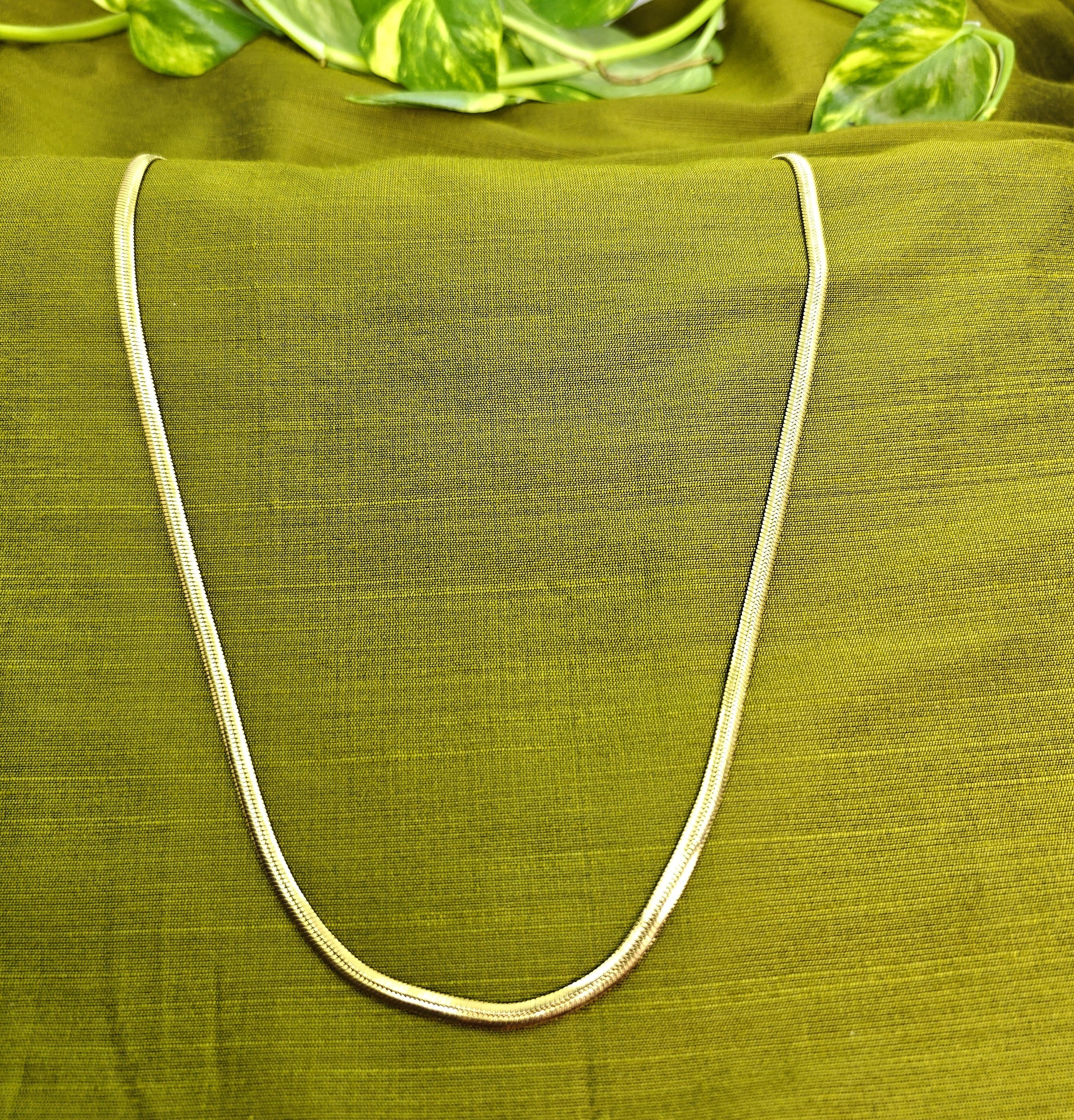 Gold-Tone Exquisite Snake Scaled Necklace for Women- Glossy Finish (21.5 Inch)